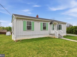 814 W 15th St, Front Royal, VA 22630