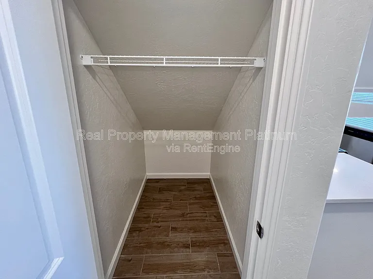 2065 N Wagon Ln — Photo 17