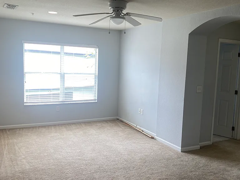 2900 Wentworth Ln — Photo 16