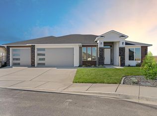 4047 W 47th Ct, Kennewick, WA 99337