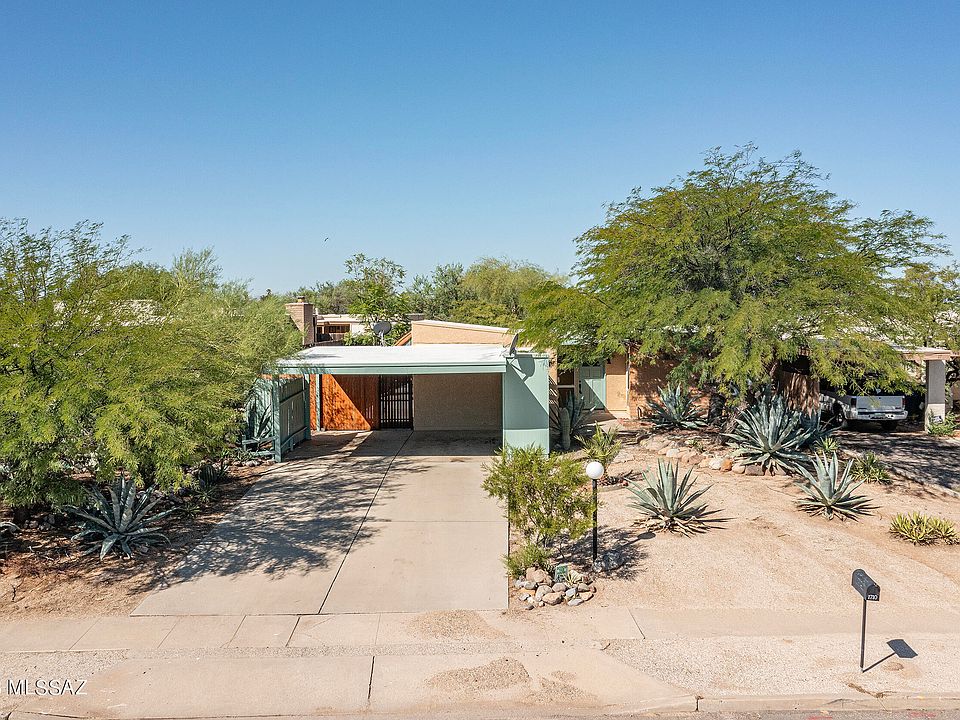 1st image of 1710 S Desert Vista Dr