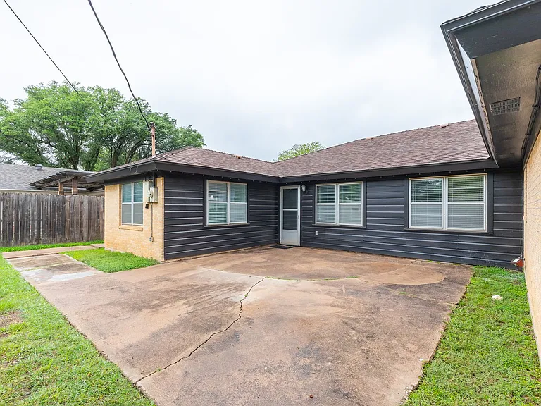 3409 High Meadows Dr — Photo 35