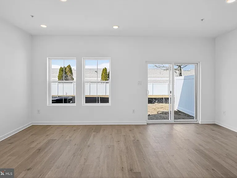 236 Clement Loop — Photo 18