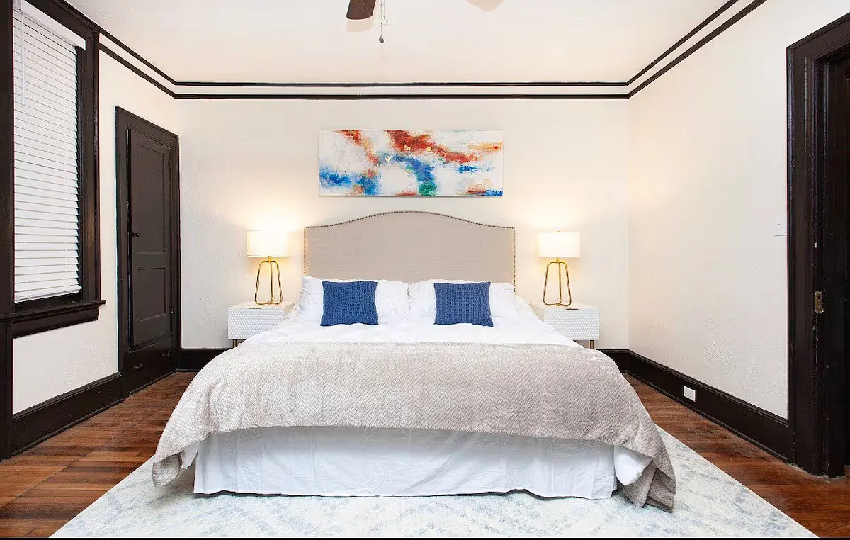 Midtown Duplex — Photo 1