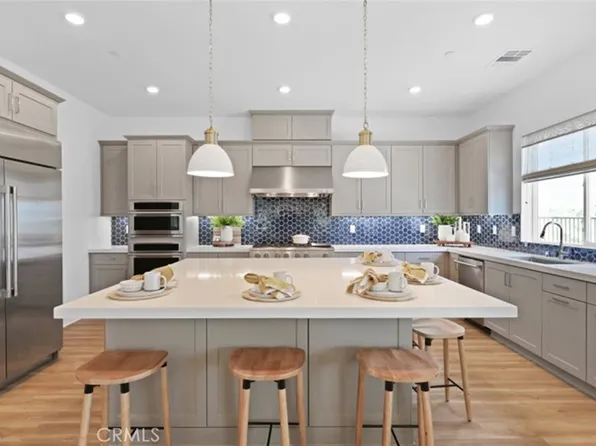 29626 Corte Ballenas, Santa Clarita, CA 91354