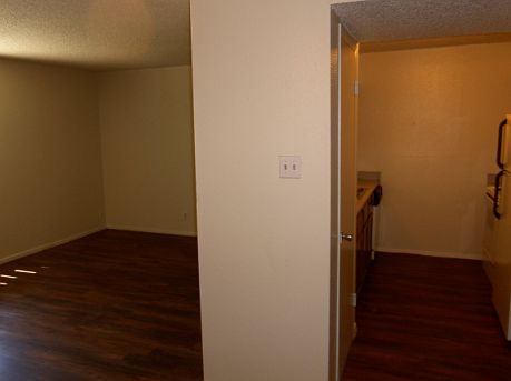 Bedroom/Bathroom