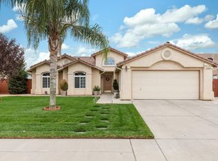 3042 Maple St, Madera, CA 93637