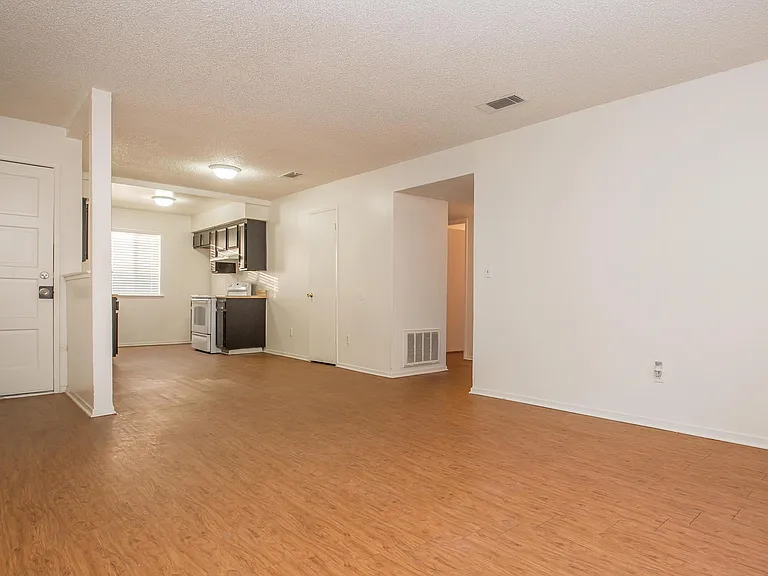 Pacific Pines — Photo 28