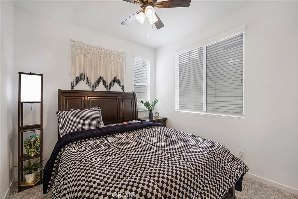 4 bed, 2068 sqft, $3,650 — Photo 4