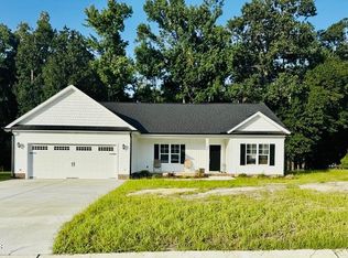 228 Ridgemoore Ct, Four Oaks, NC 27524