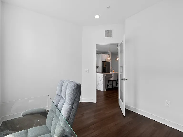 16162 Frederick Rd — Photo 31