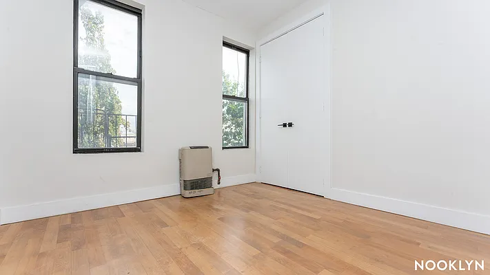 Rented by Nooklyn NYC LLC | media 15