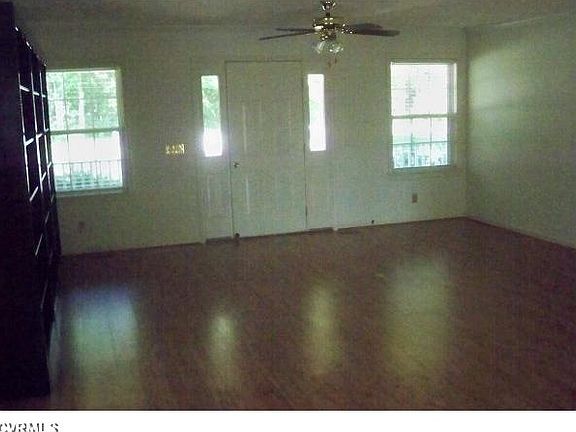 4th image of 20251 Kings Hwy