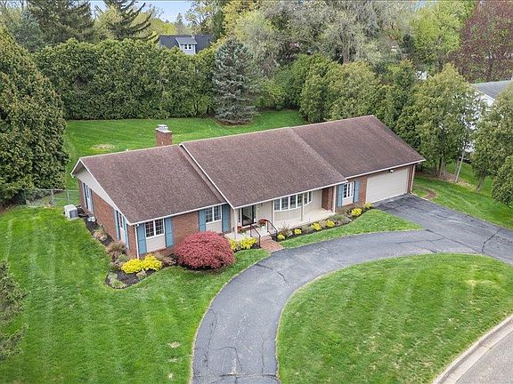 4th image of 1131 Riverside Dr