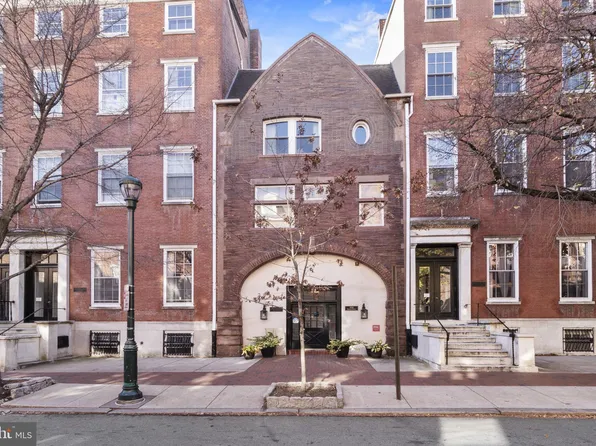 1008 Spruce St APT 72, Philadelphia, PA 19107