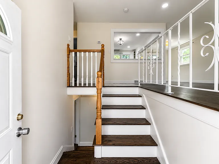 66 Harrison Ave — Photo 4