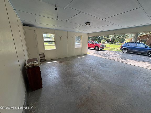 5th image of 9417 Freeland St