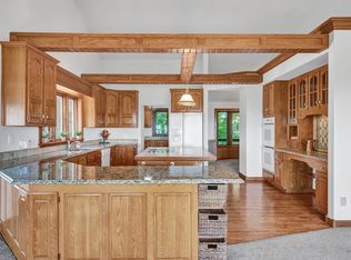 214 Legendary Passage Dr, Pacific, MO 63069