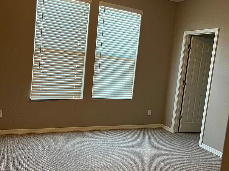 17437 W Victory St — Photo 20