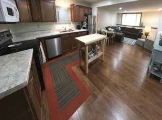 2014 Villard Ave, Saint Paul, MN 55116