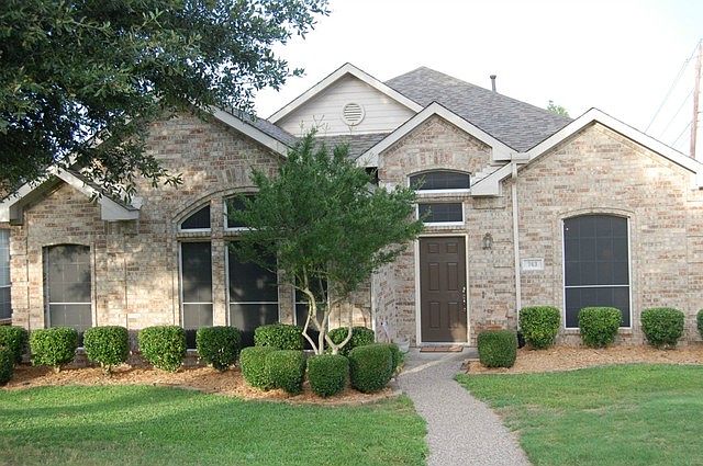 1st image of 743 Ridgemont Dr