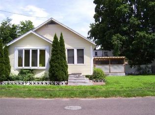 11 Angelo St, Springfield, MA 01119