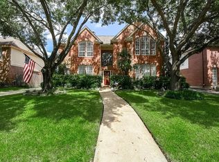 911 Rosemeadow Dr, Houston, TX 77094
