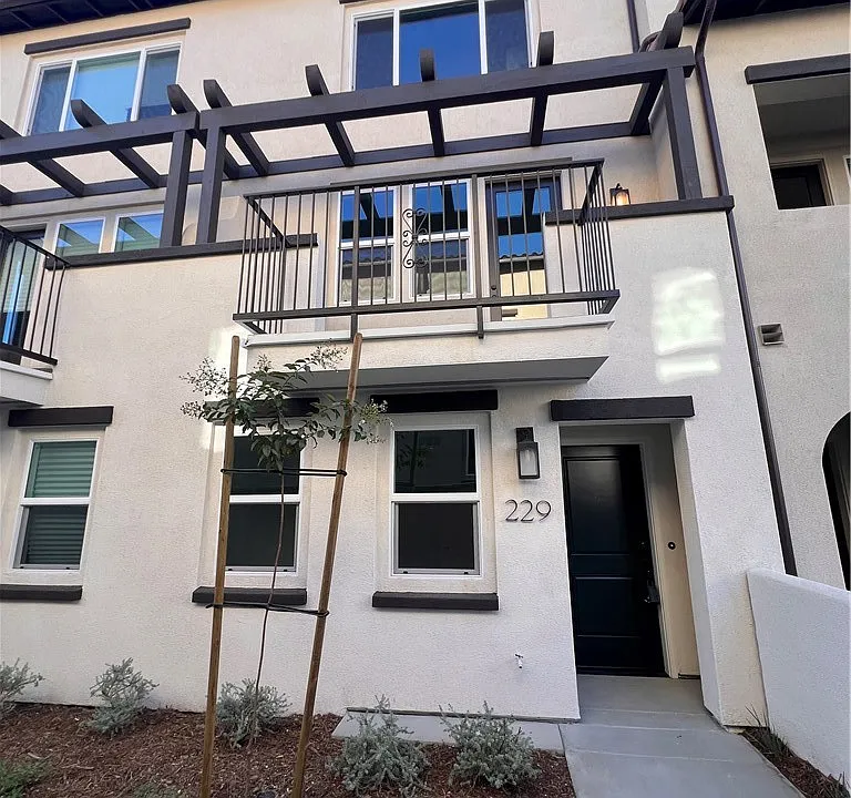 229 Stillwater Ln