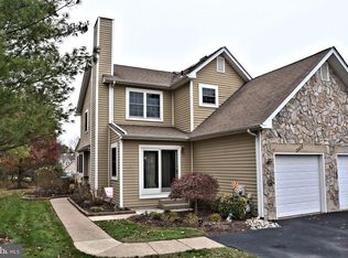 2322 Orchard Hill Cir, Warrington, PA 18976