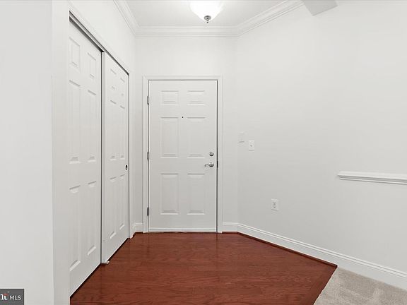 5th image of 311 Tiree Ct Unit 202