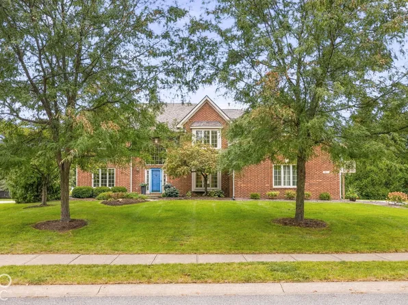 507 Twin Oaks Dr, Carmel, IN 46032
