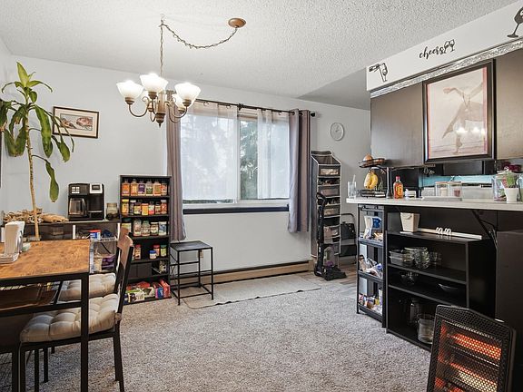 3rd image of 1917 W 7th Ave