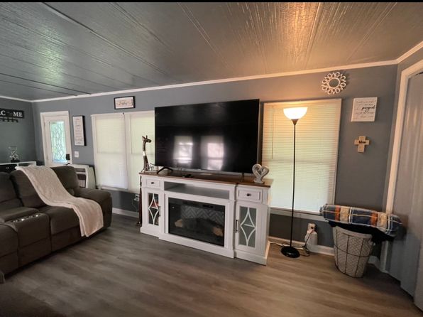 (undisclosed Address)