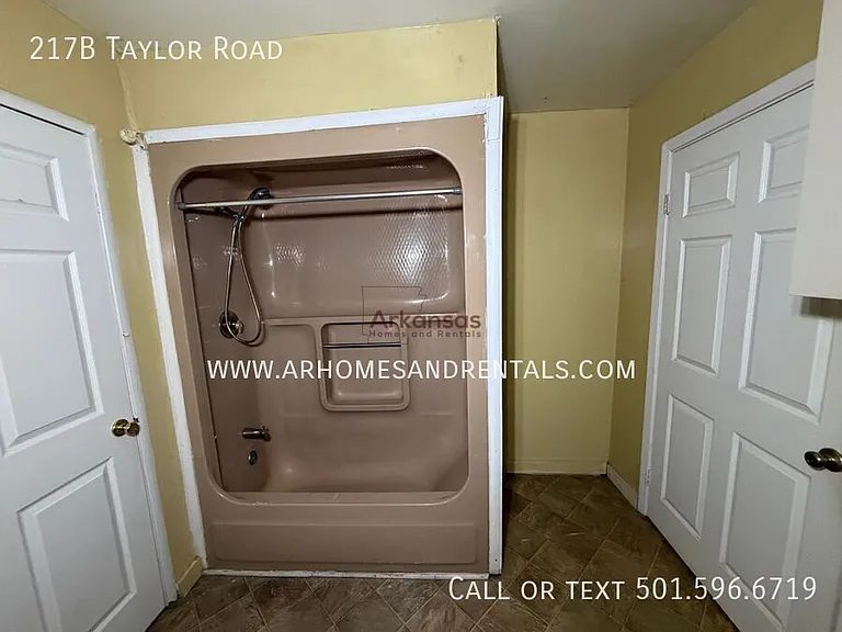 217B Taylor Rd — Photo 6