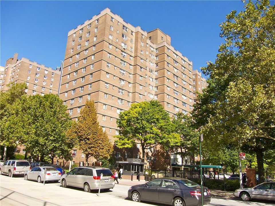 1st image of 191 Willoughby St APT 9L
