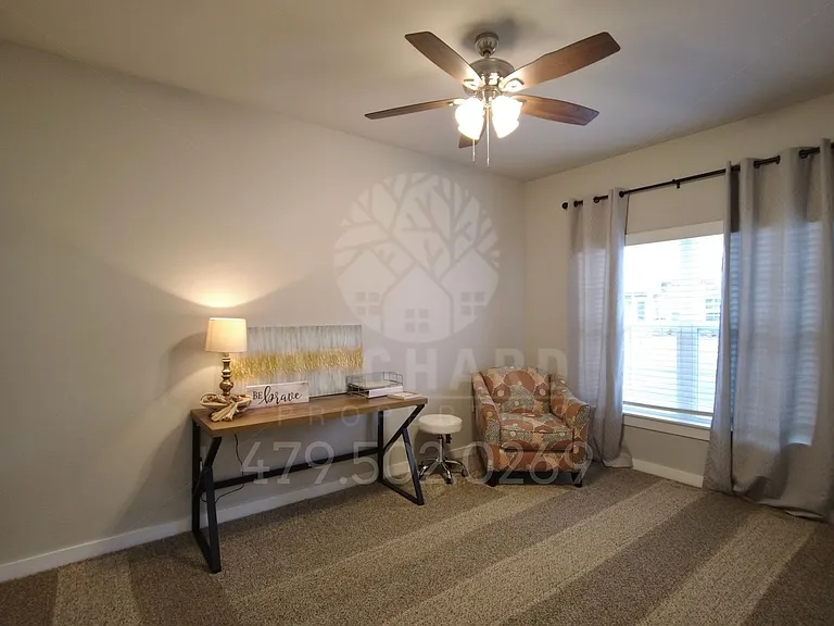 1900 E Brookview Dr — Photo 23