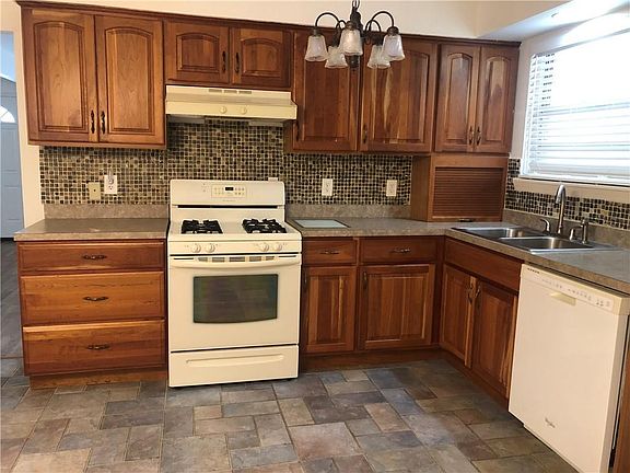 4th image of 4743 Schindler Dr