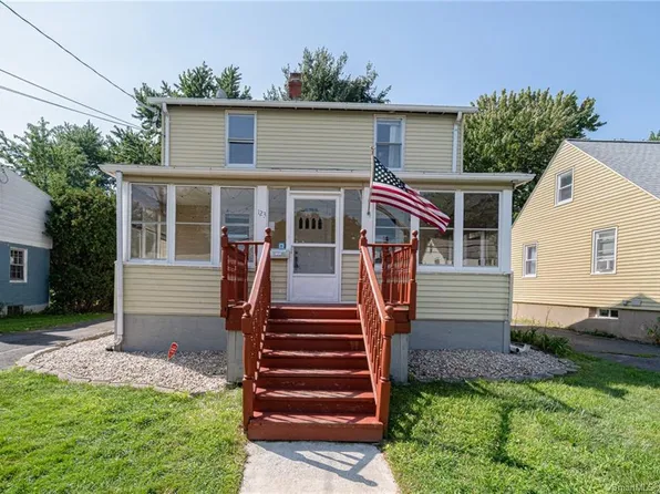 123 Saint Augustine Street, West Hartford, CT 06110