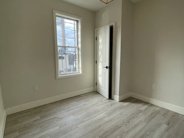 88 Wallis Avenue image 3 of 6