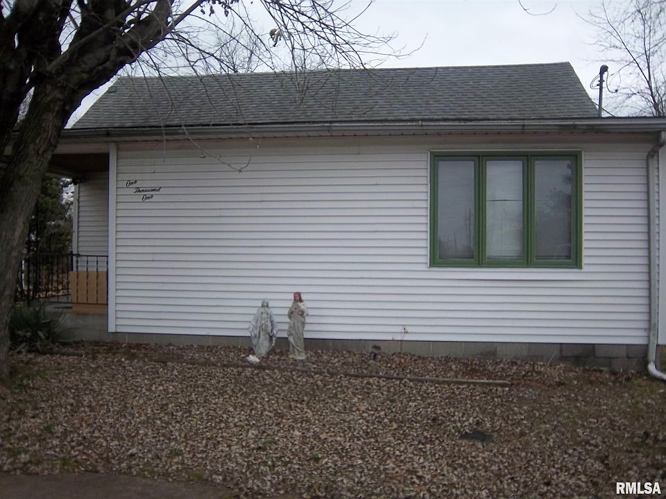 1st image of 1001 Follis Ave