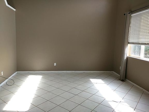 3rd image of 1208 102nd Ave