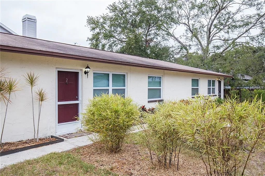 2 bed, 700 sqft, $1,400 — Photo 2