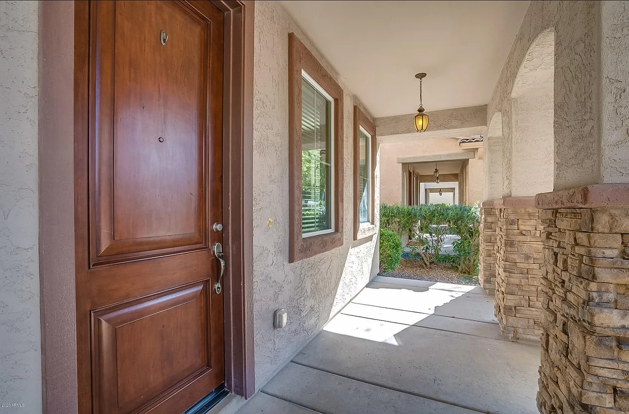 3 bed, 2.5 bath, 1486 sqft, $900 — Photo 2