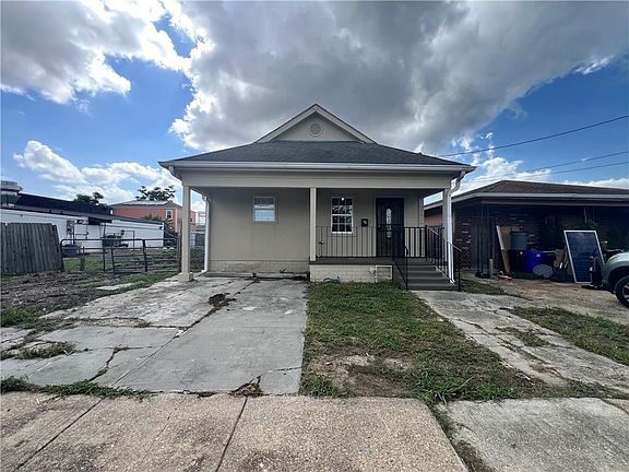 2nd image of 1816 Lizardi St