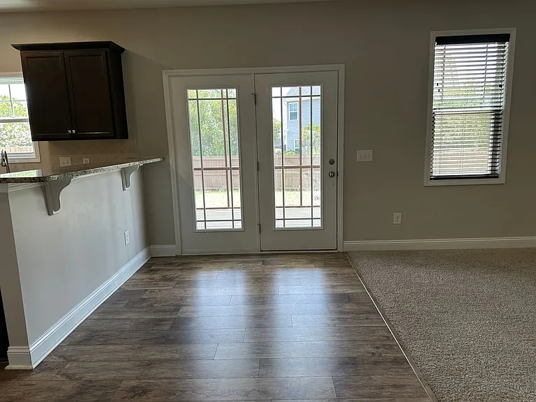 5233 Debut Ave — Photo 7