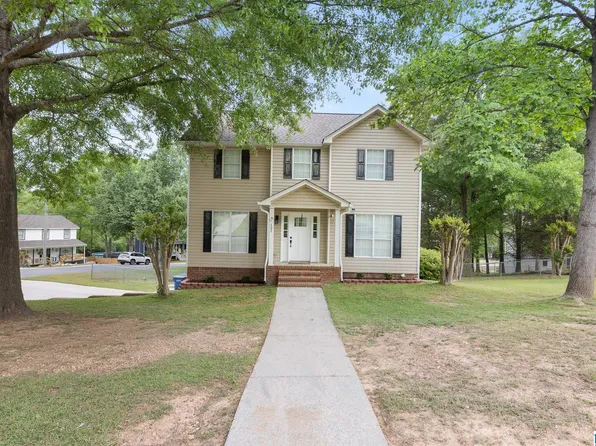 121 Pebble Dr, Alabaster, AL 35007