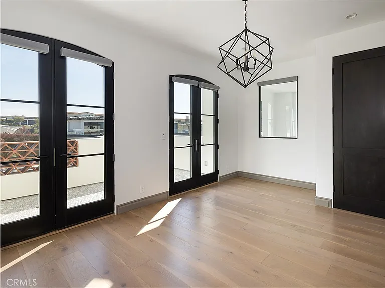 32009 Cape Point Dr — Photo 39