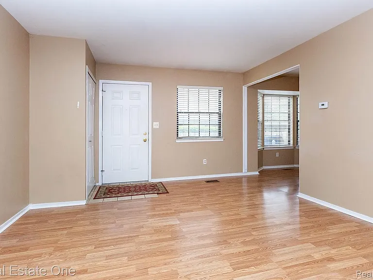 1891 Vine Way Dr #33 — Photo 7