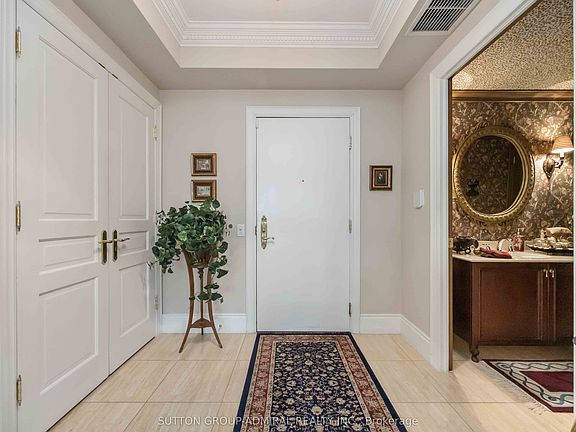 5th image of 7071 Bayview Ave #207