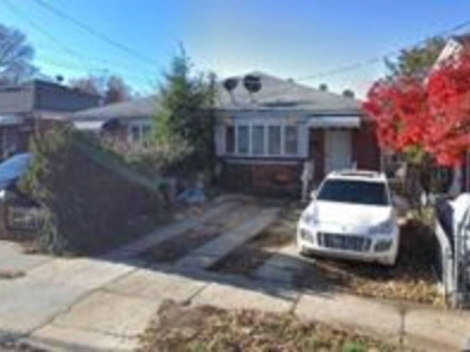 2nd image of 6-22 119th St